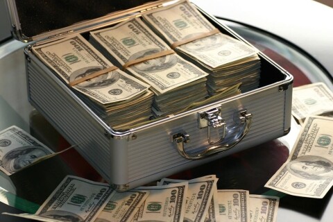 1024px Moneybox