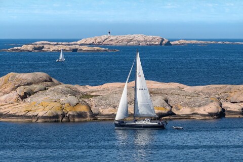 1024px Sailboats in St&aring;ngehuvud nature reserve