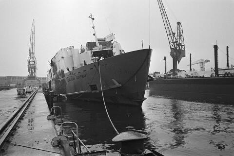 1024px Vrachtschepen, scheepsongevallen, scheepswerven, Bestanddeelnr 932 5507